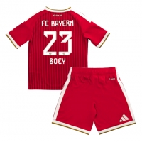 Koszulka piłkarska Bayern Munich Sacha Boey #23 Strój Domowy dla dzieci 2026-27 tanio Krótki Rękaw (+ Krótkie spodenki)